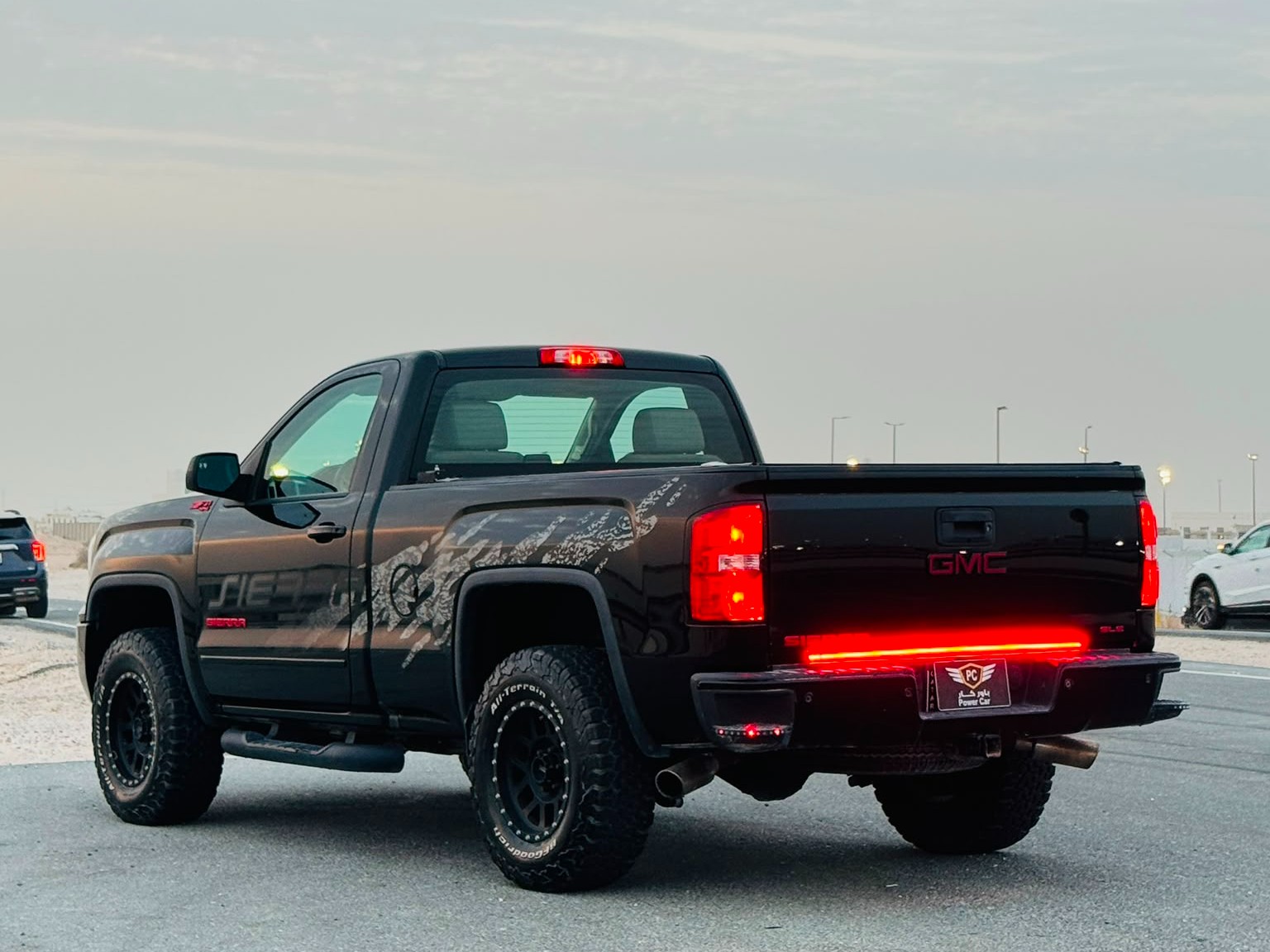 GMC Sierra SLE 2018 - Image 2