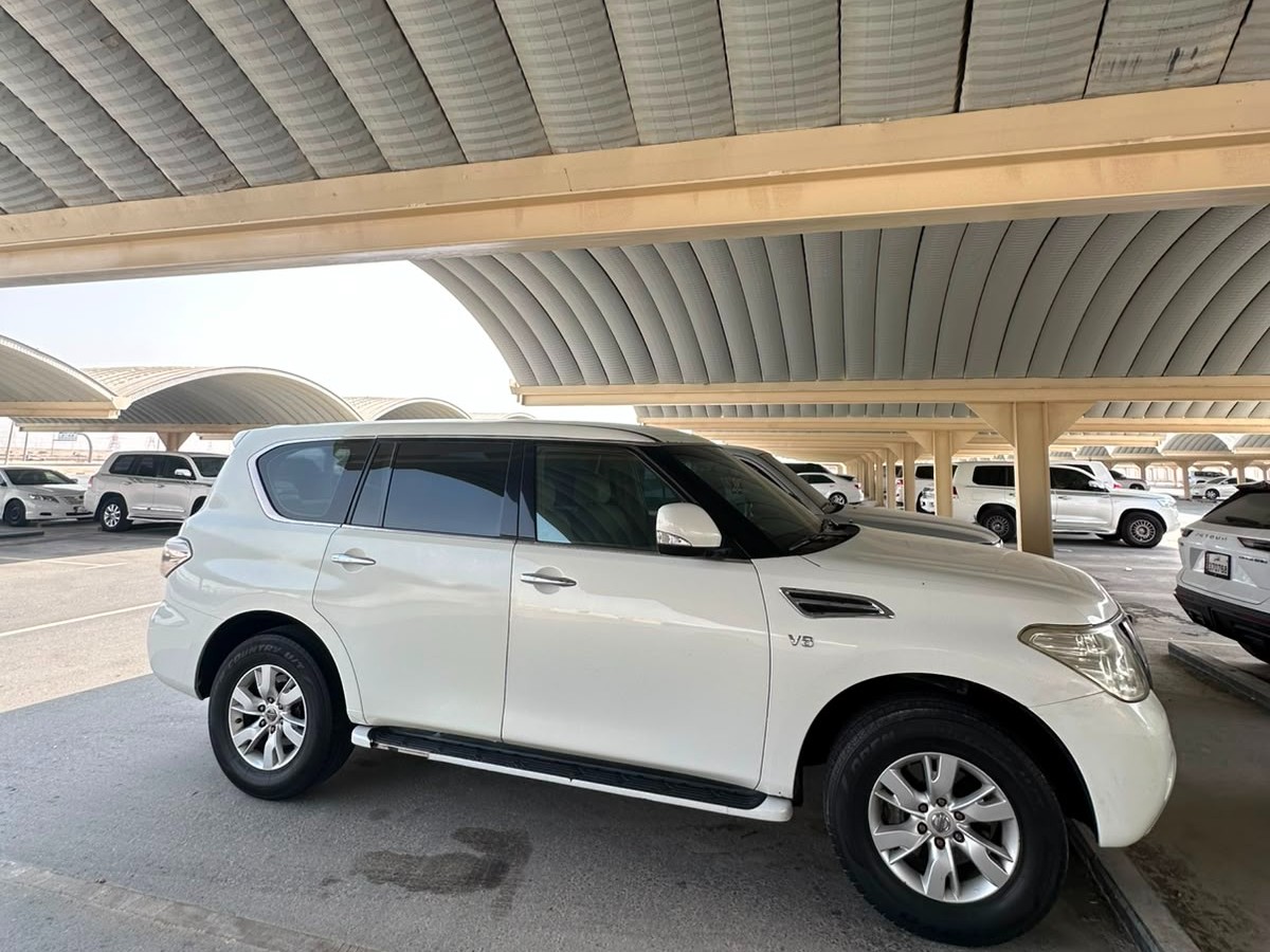 Nissan Patrol SE 2012 - Image 4