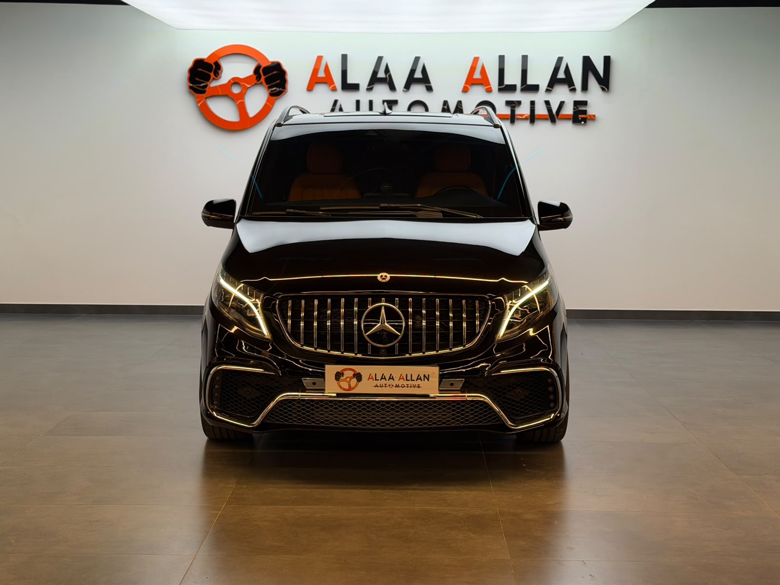 Mercedes-Benz V-Class 250 2024 - Image 2