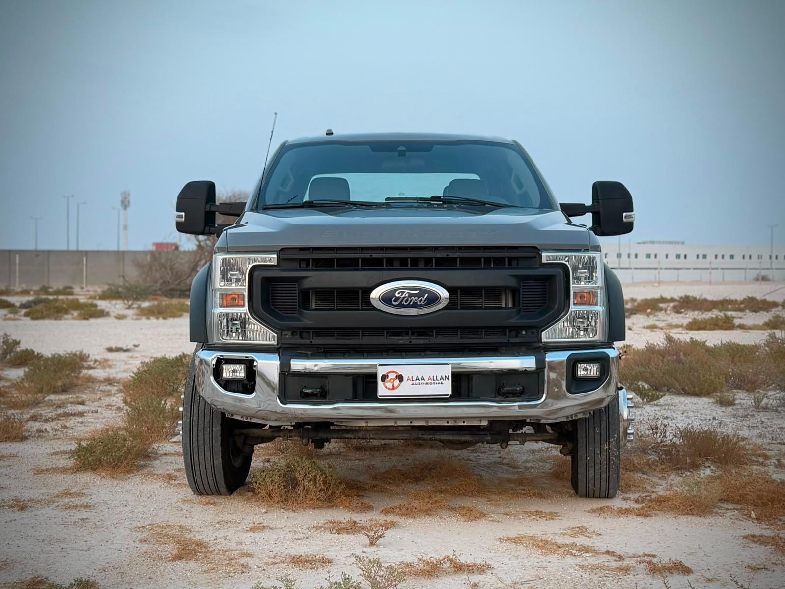 Ford f-450 2022 - Image 2