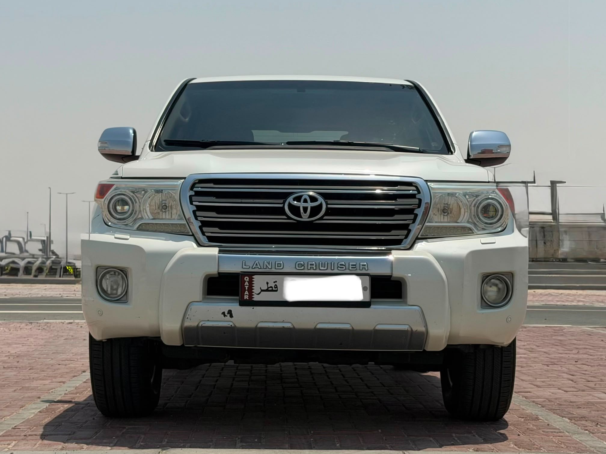 Toyota Land Cruiser GXR v8 2015 - Image 2