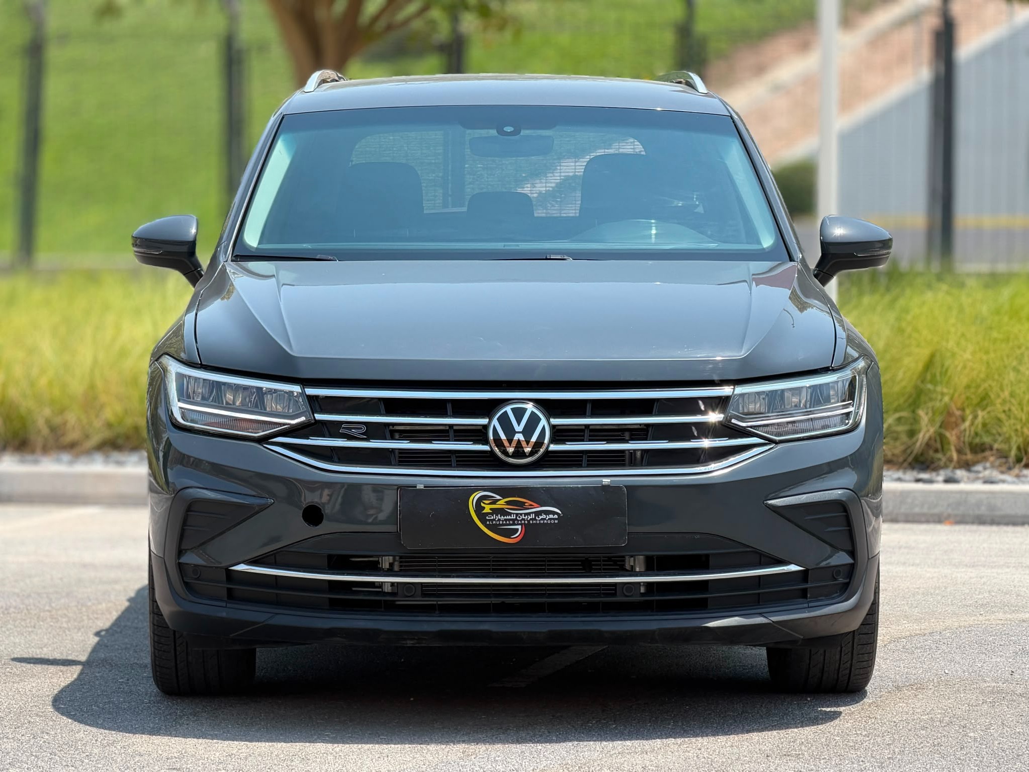 Volkswagen Tiguan 2024 - Image 2