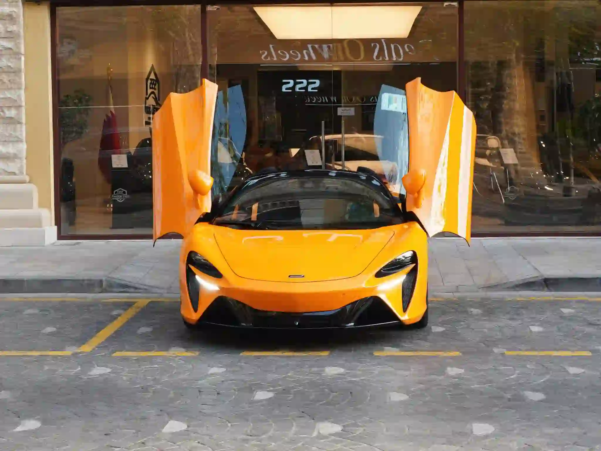 McLaren Artura spider 2026