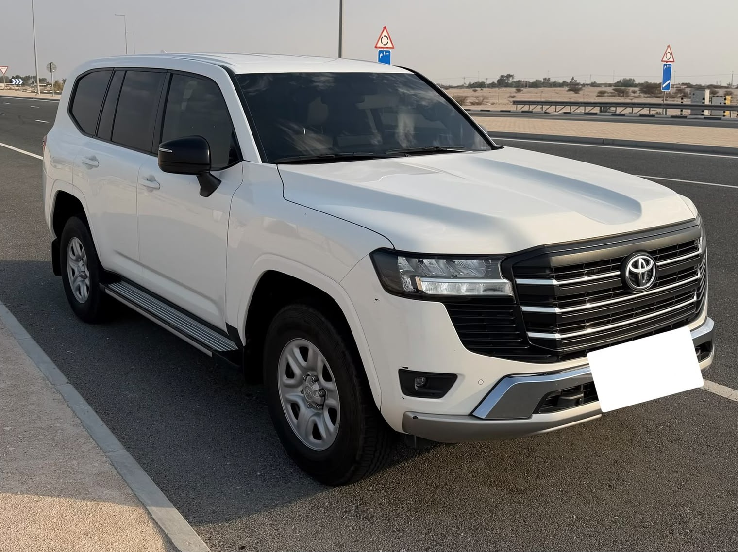 Toyota Land Cruiser GX 2023