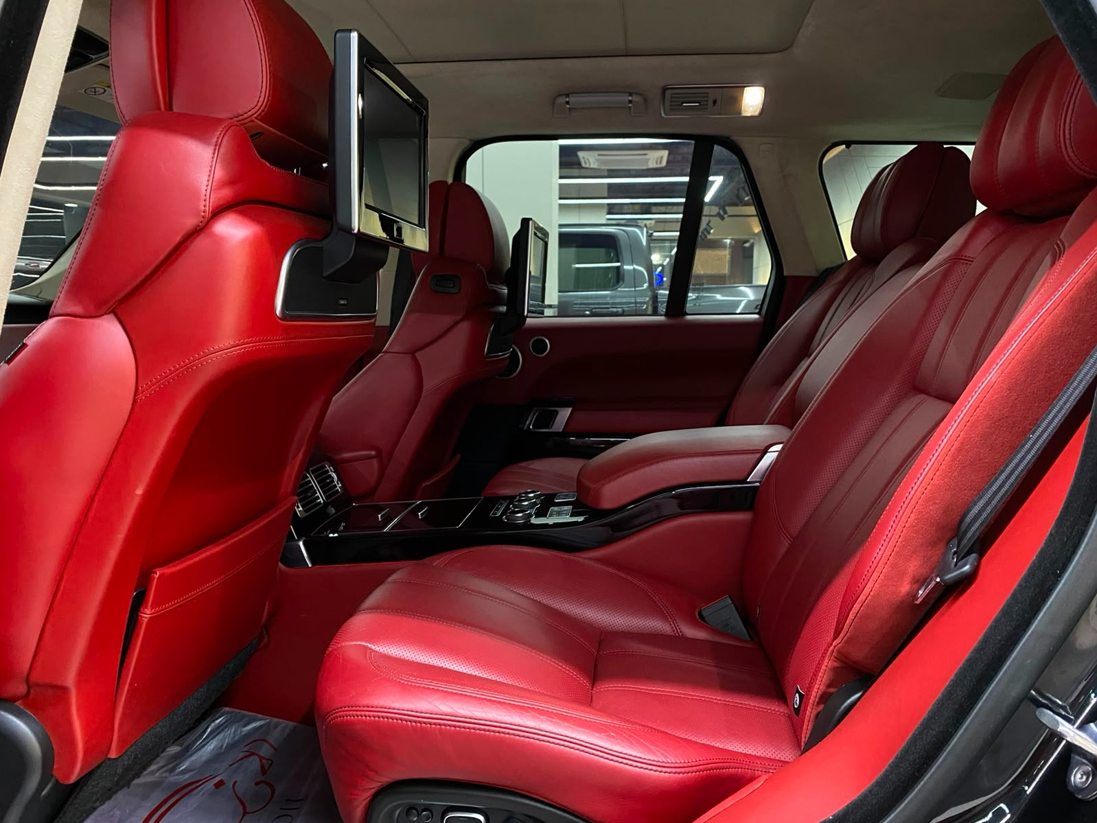 Land Rover Range Rover Vogue 2015 - Image 2