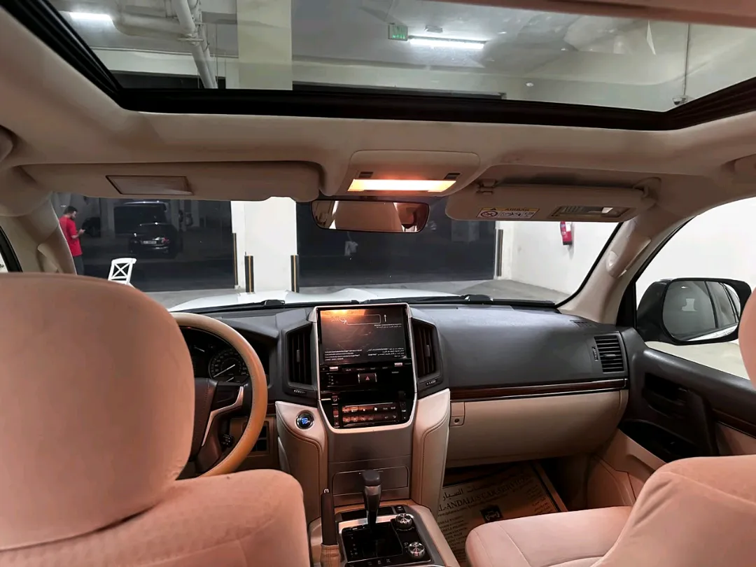 Toyota Land Cruiser GX.R 2018 - Image 4