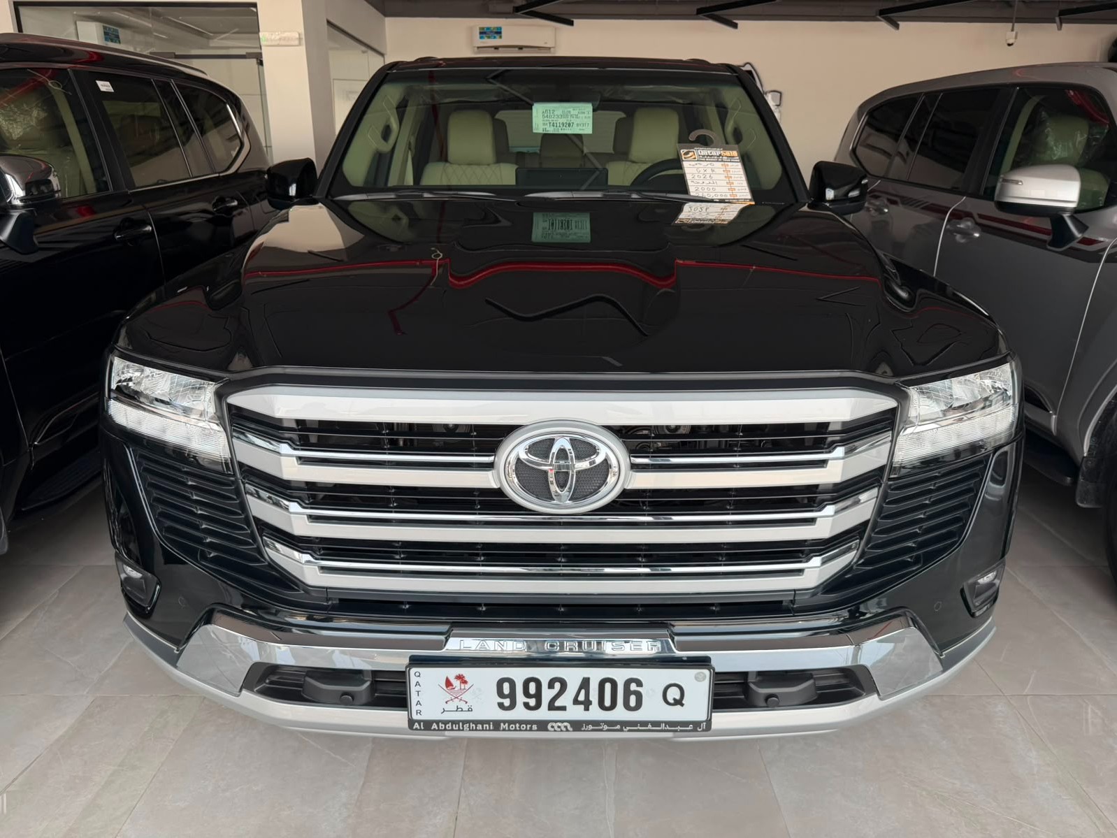 Toyota Land Cruiser GXR v6 2026 - Image 2