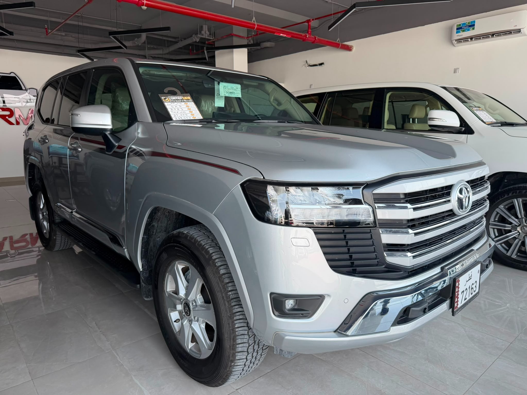 Toyota Land Cruiser GXR v6 2025