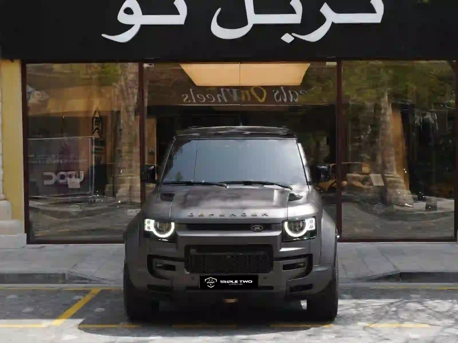 Land Rover Defender OCTA 2025 - Image 2