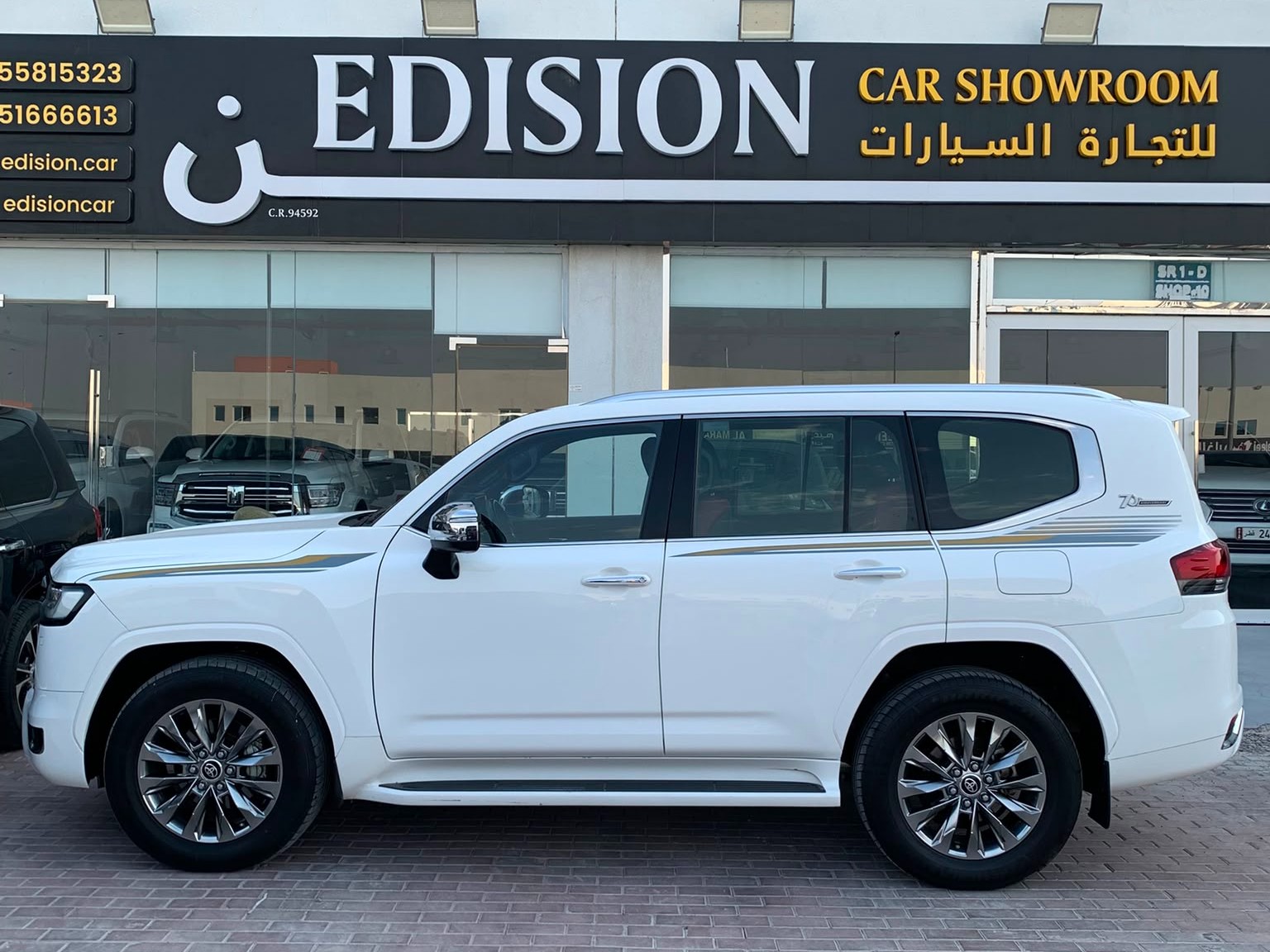 Toyota Land Cruiser VXR Twin Turbo 2022 - Image 3