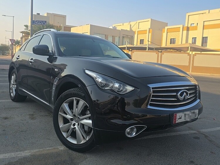 Infiniti Q70 2016