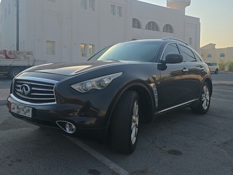 Infiniti Q70 2016 - Image 2