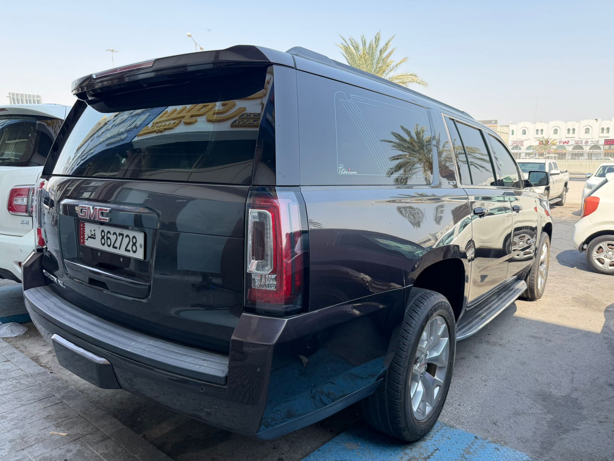 GMC Yukon XL 2017 - Image 4