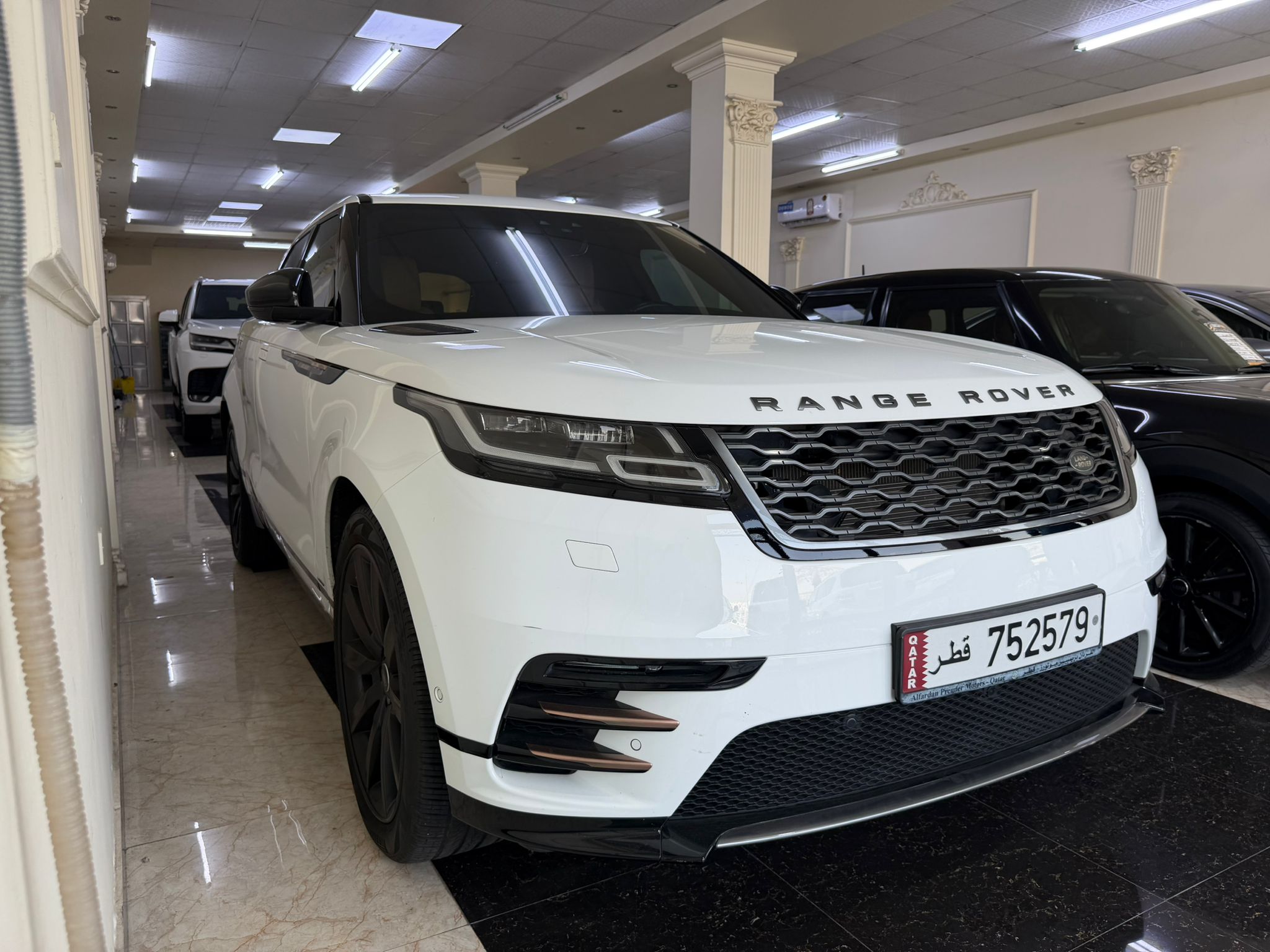Land Rover Range Rover Velar R-Dynamic 2018