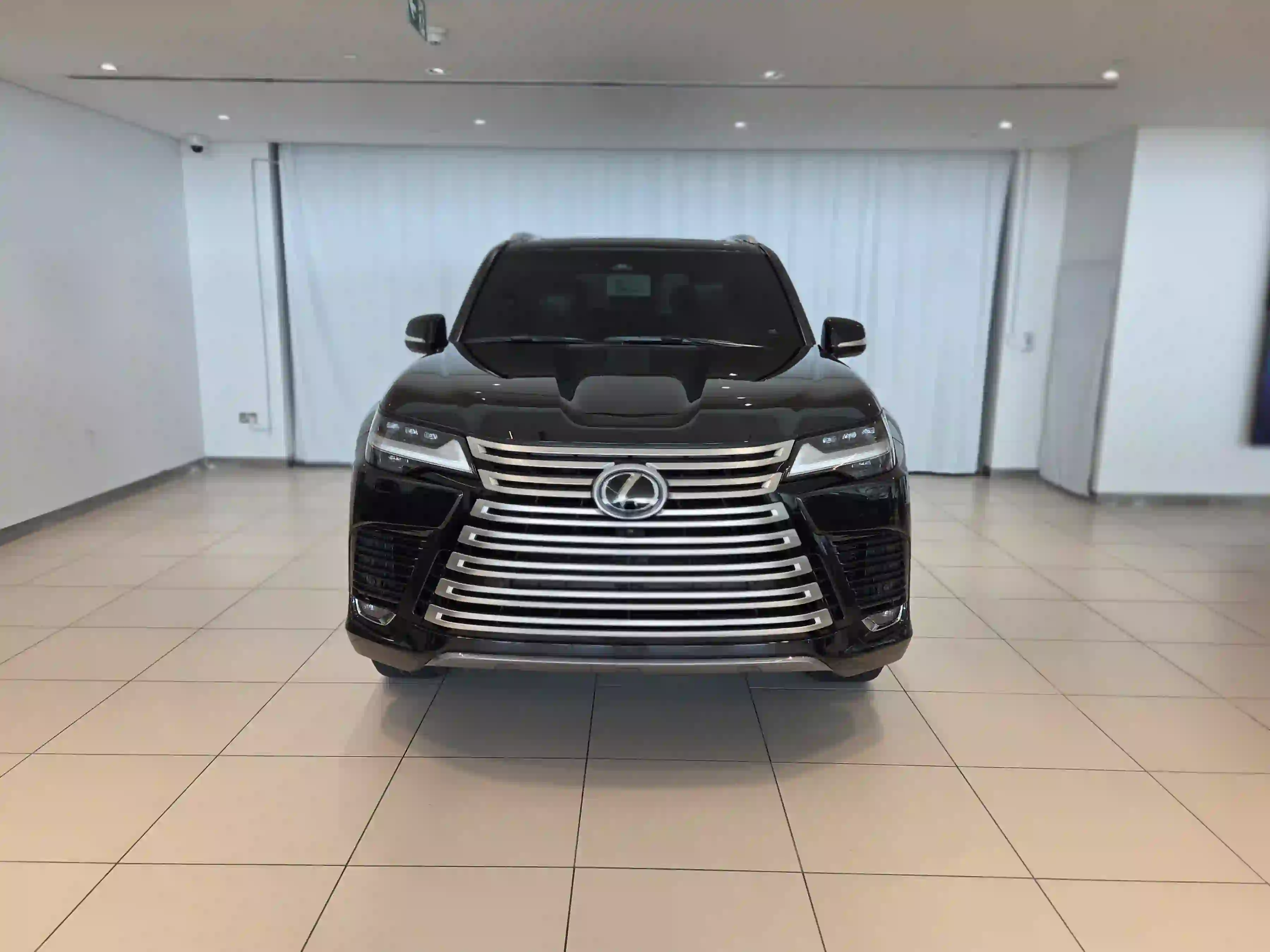 Lexus LX 600 2025 - Image 4