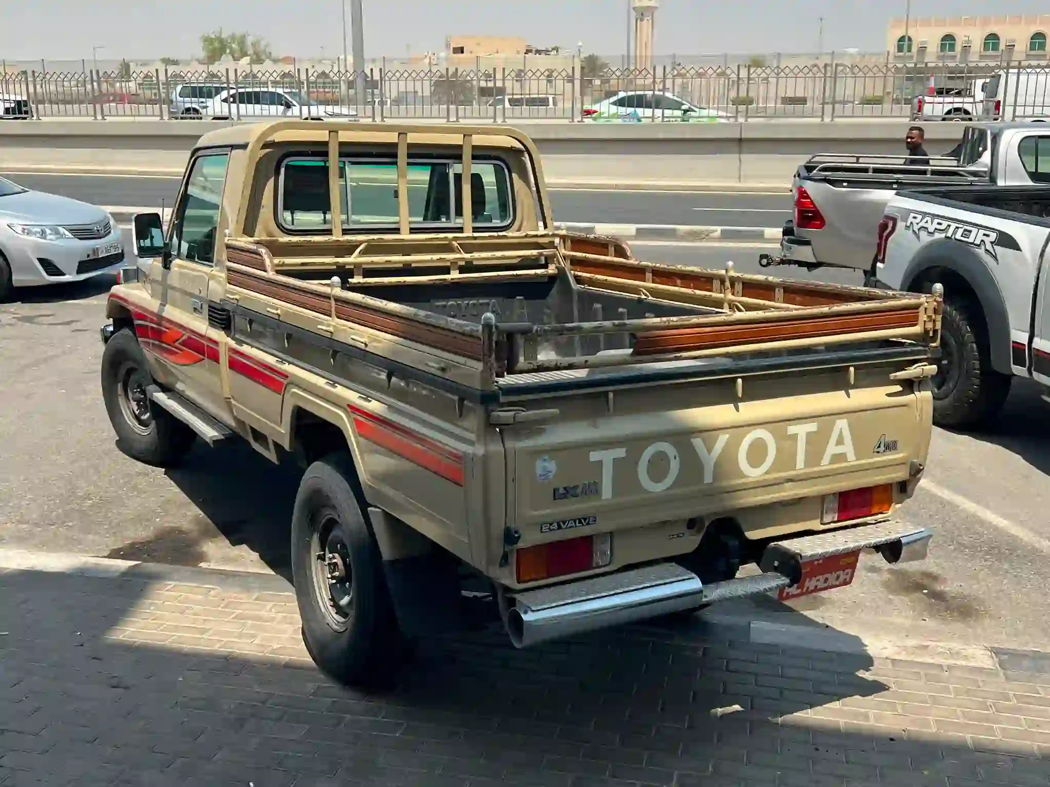 Toyota LX  2000 - Image 4