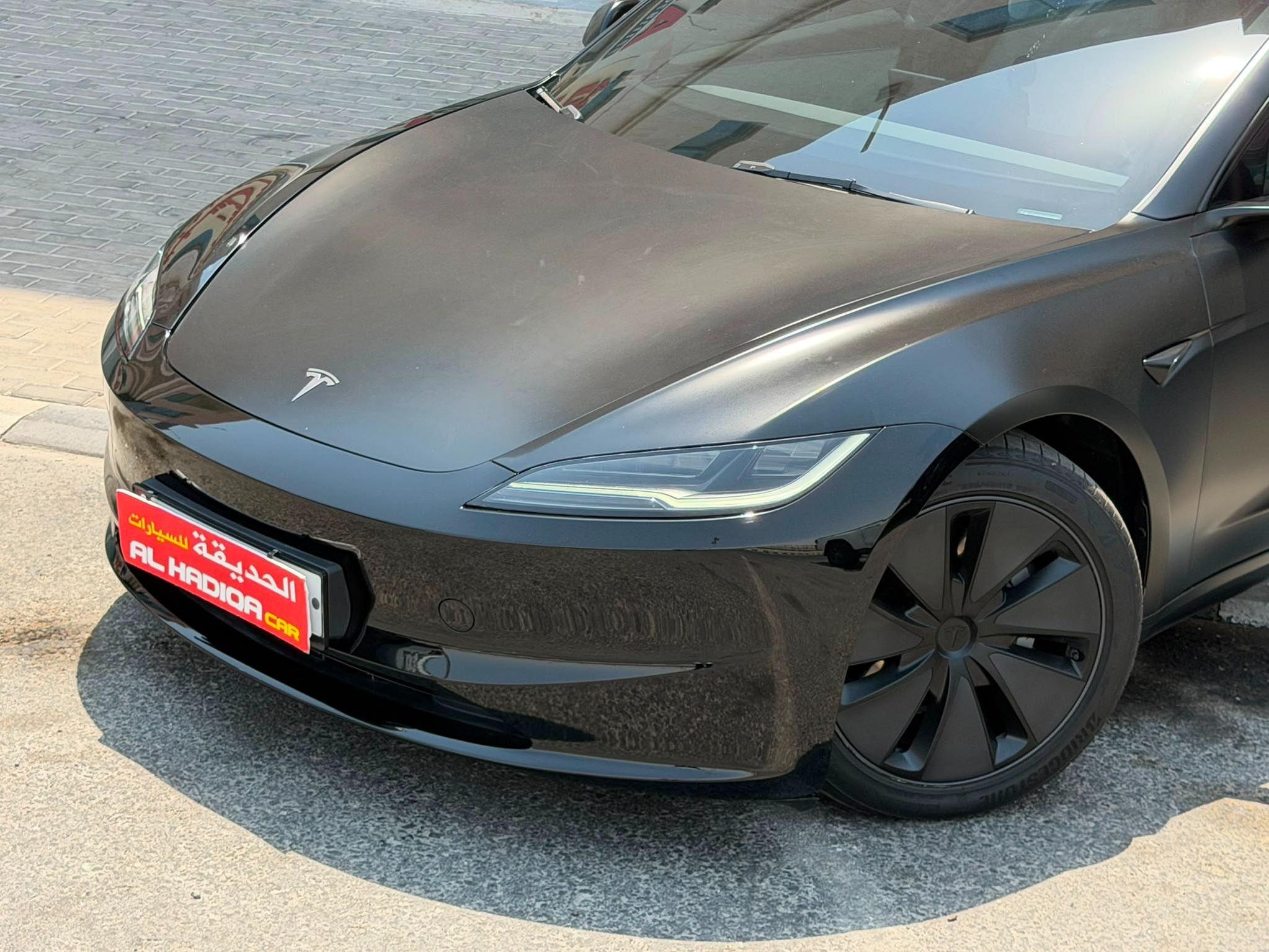 Tesla Model 3  Long Range 2025 - Image 2