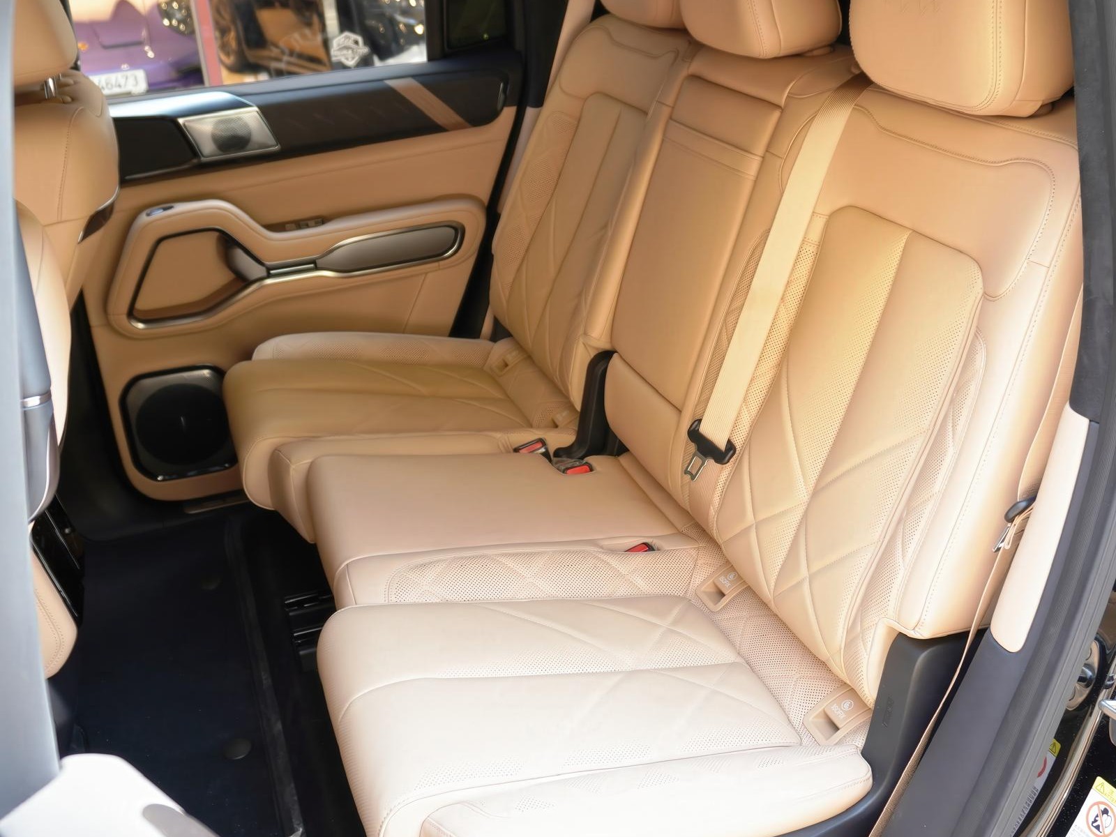 BYD  LEOPARD 8 Flagship 2025 - Image 3