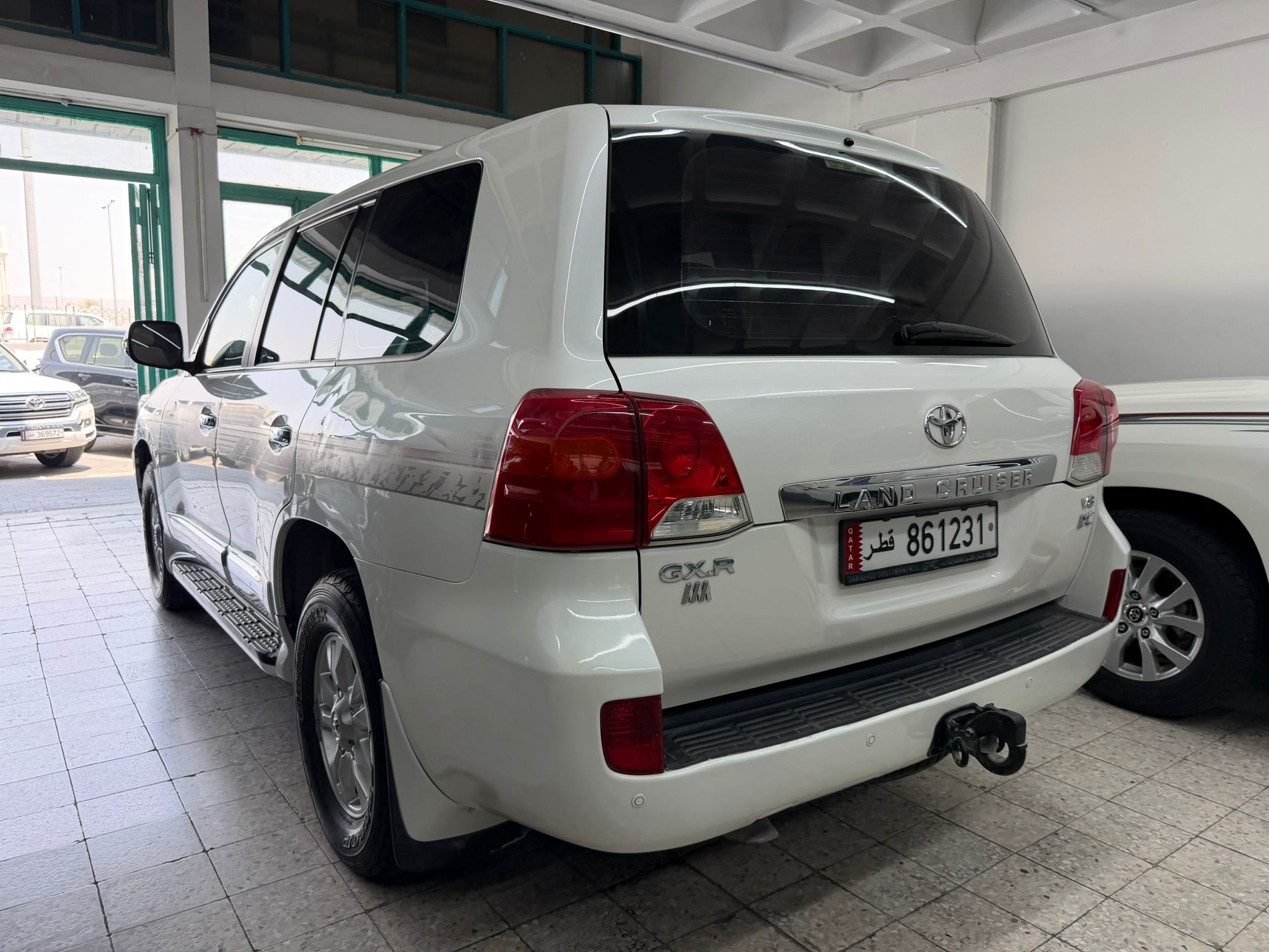 Toyota Land Cruiser GXR v8 2013 - Image 4