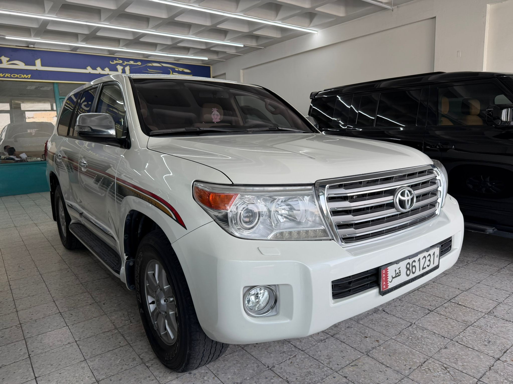 Toyota Land Cruiser GXR v8 2013