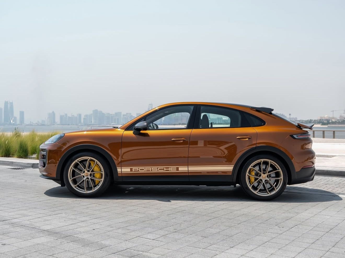 Porsche Cayenne Turbo  2024 - Image 3