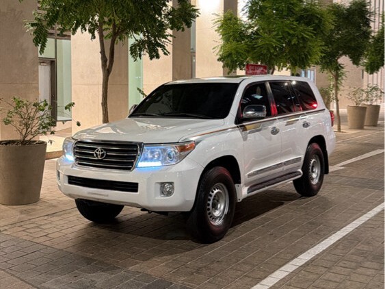 Toyota Land Cruiser GX.R 2013 - Image 1