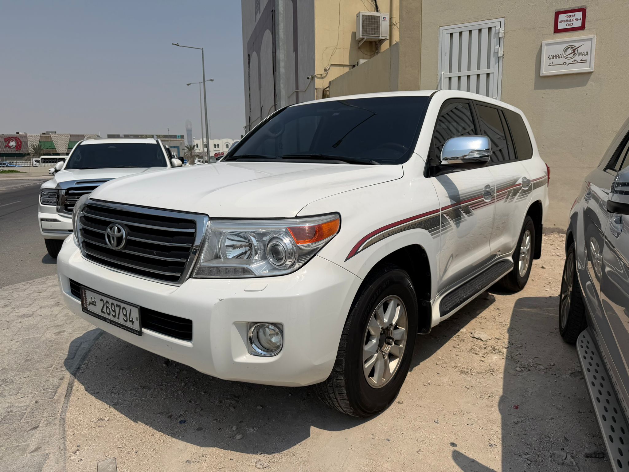 Toyota Land Cruiser GXR v8 2012 - Image 3