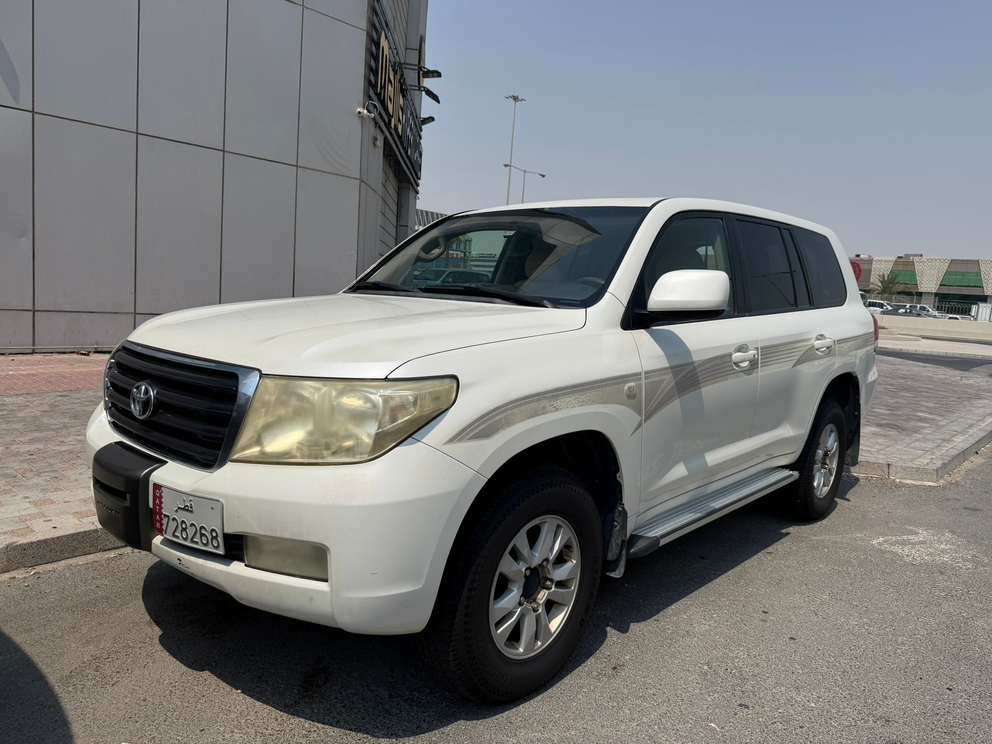 Toyota Land Cruiser GXR v6 2008 - Image 2