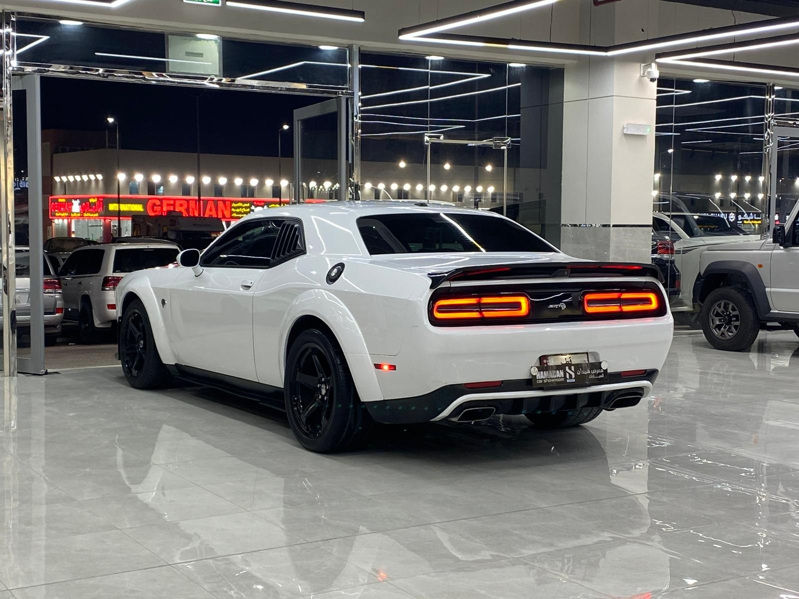 Dodge Challenger SRT 2017 - Image 4