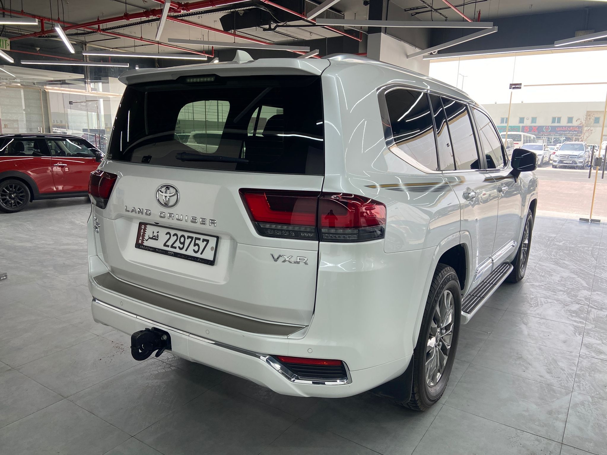 Toyota Land Cruiser VX.R 2022 - Image 2