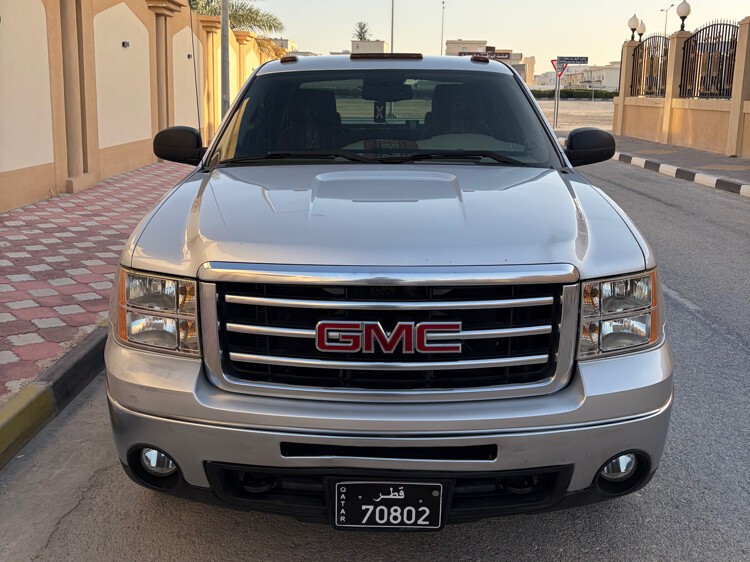 GMC Sierra 1500 2013 - Image 2
