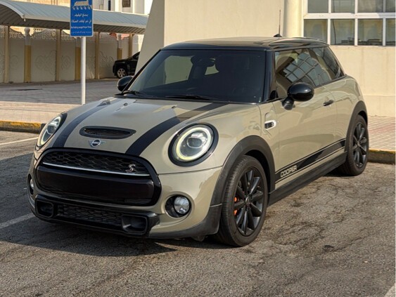 Mini Cooper S. 2020 - Image 2