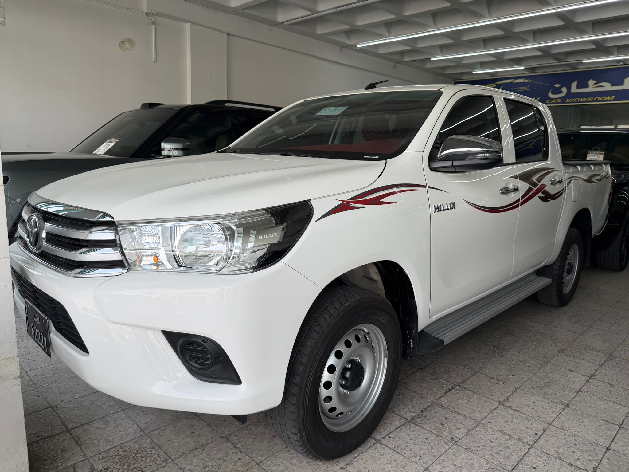 Toyota Hilux 4X4 2026 - Image 2