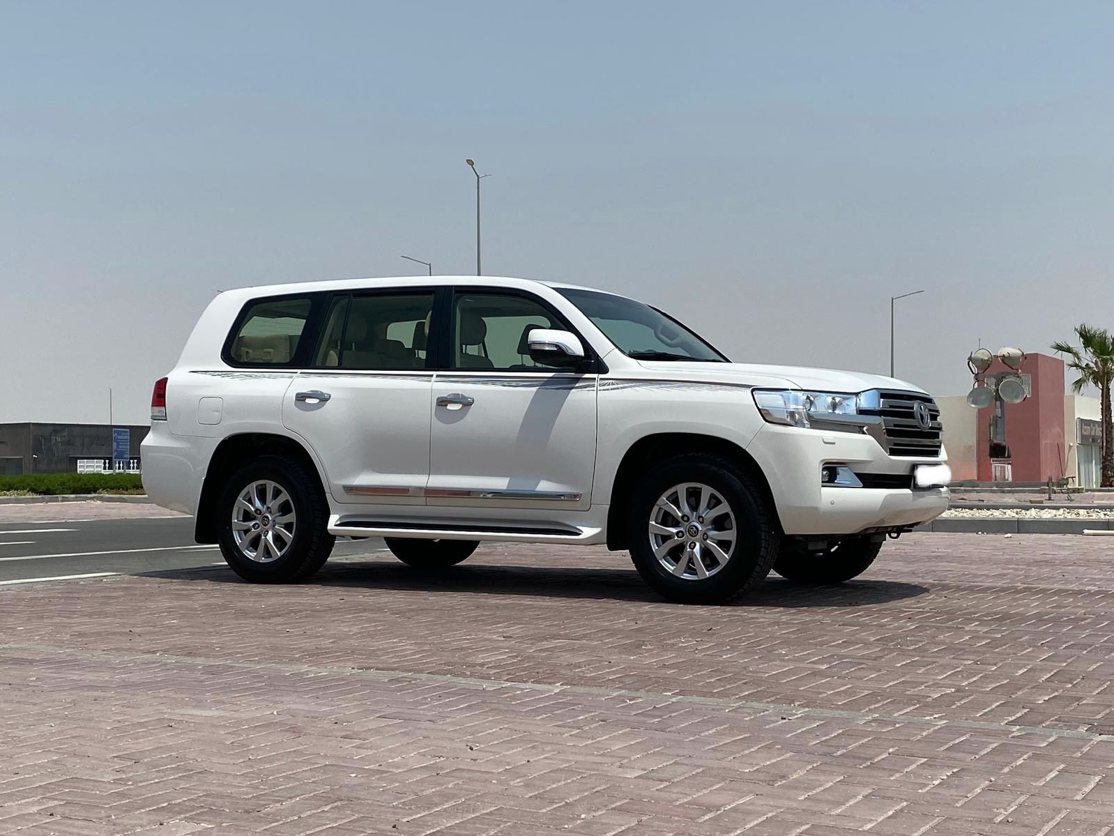 Toyota Land Cruiser GXR v8 2019