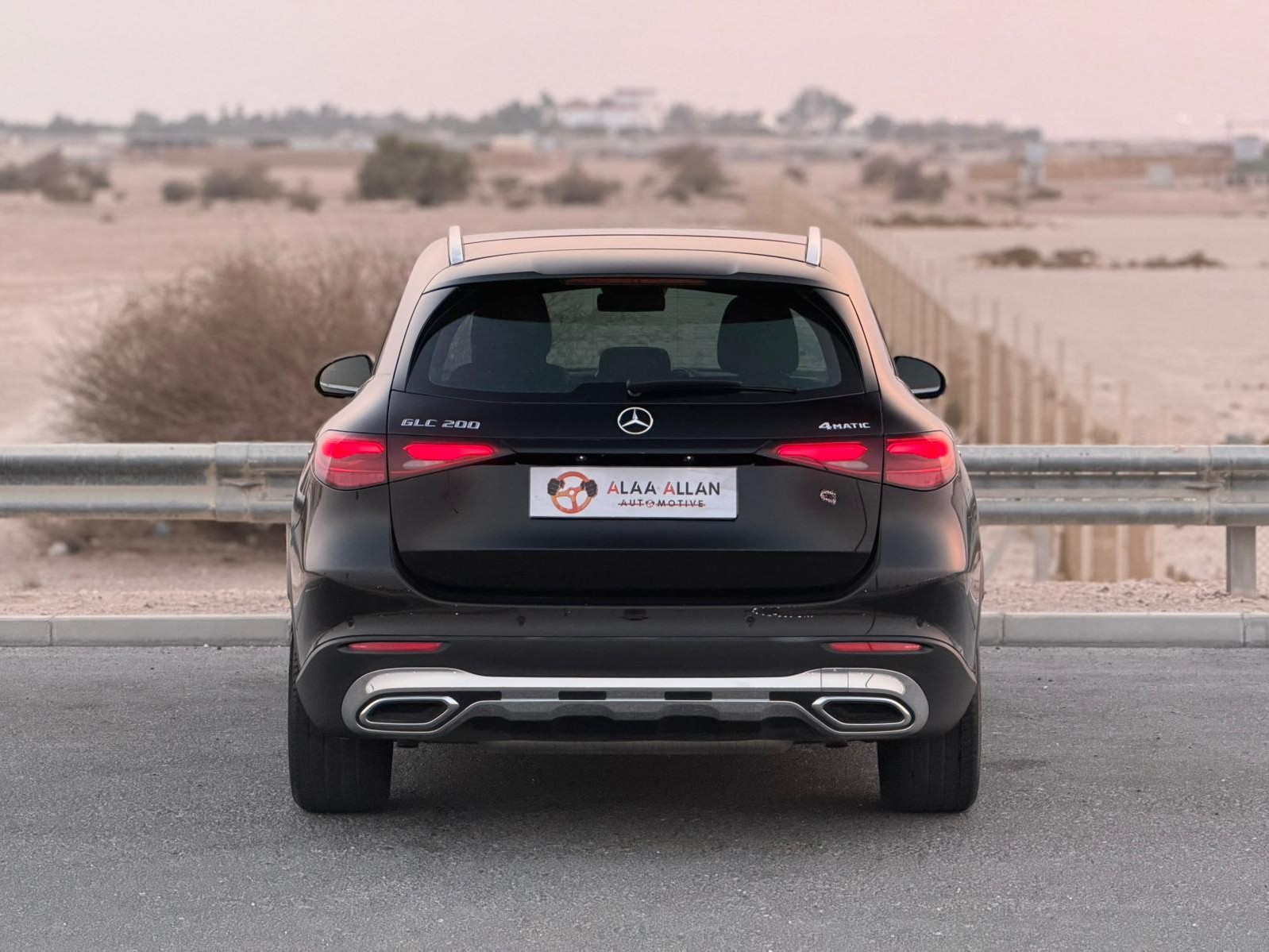 Mercedes-Benz GLC  200 2024 - Image 4