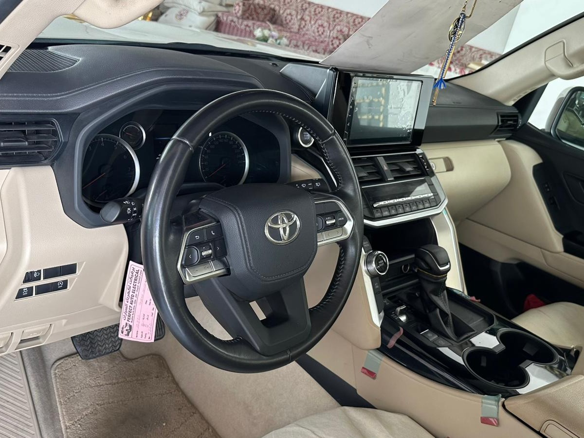 Toyota Land Cruiser GXR Twin Turbo 2022 - Image 2