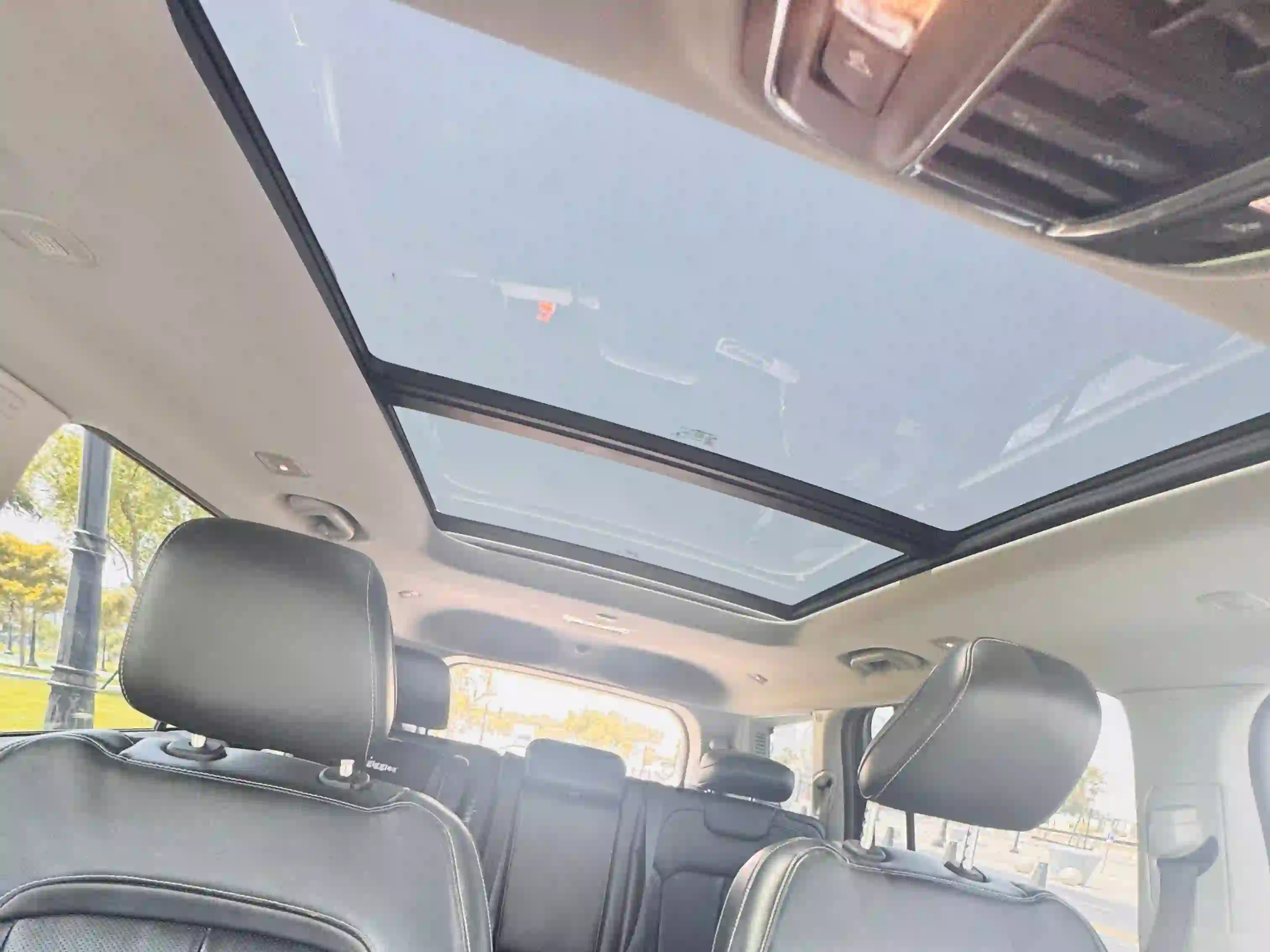 Jeep Grand Cherokee Limited  2022 - Image 3