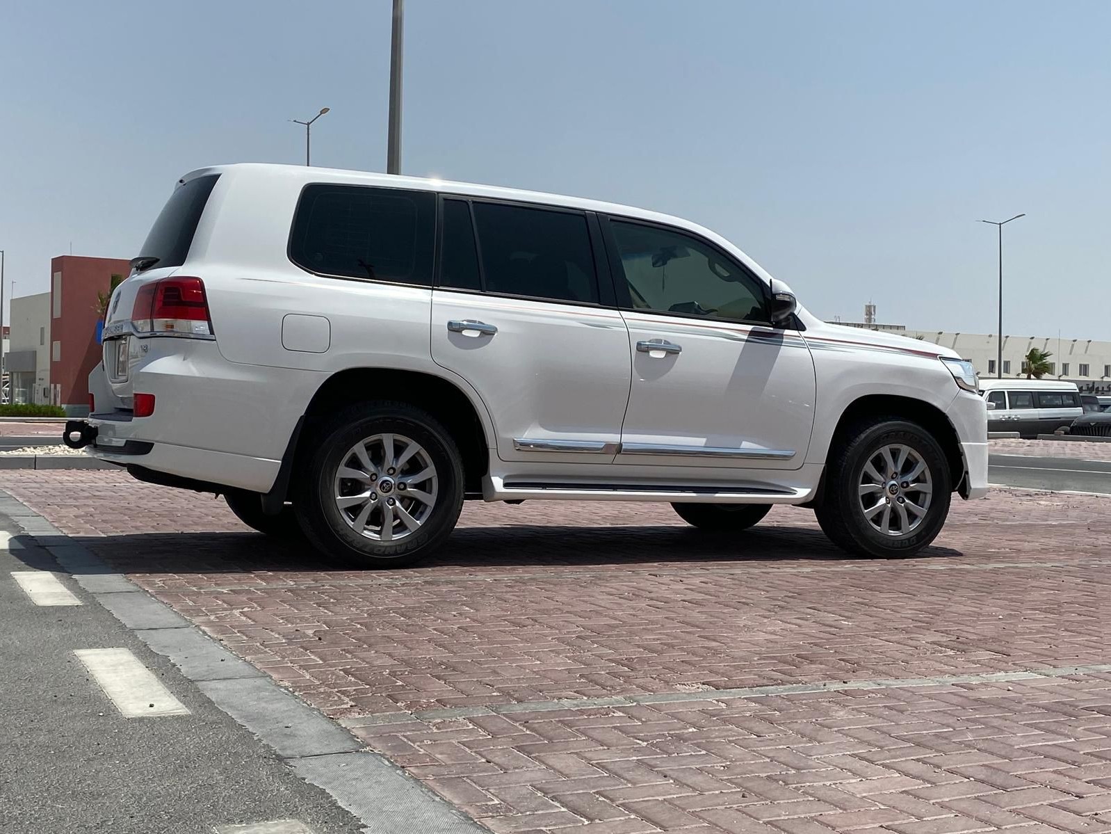 تويوتا لاند كروزر جي اكس ار v8 2020 - Image 4