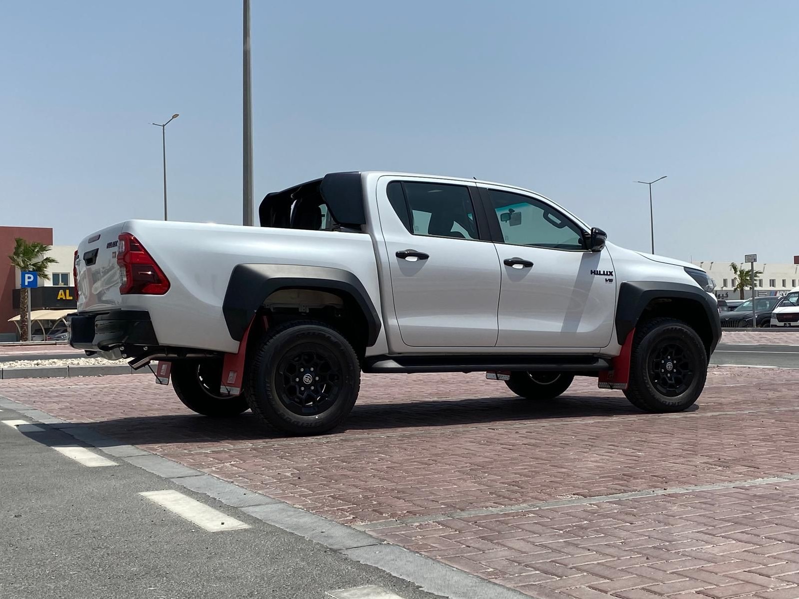 Toyota Hilux GR 2026 - Image 4