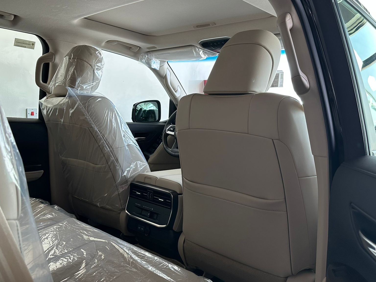 Toyota Land Cruiser GXR v6 2026 - Image 3