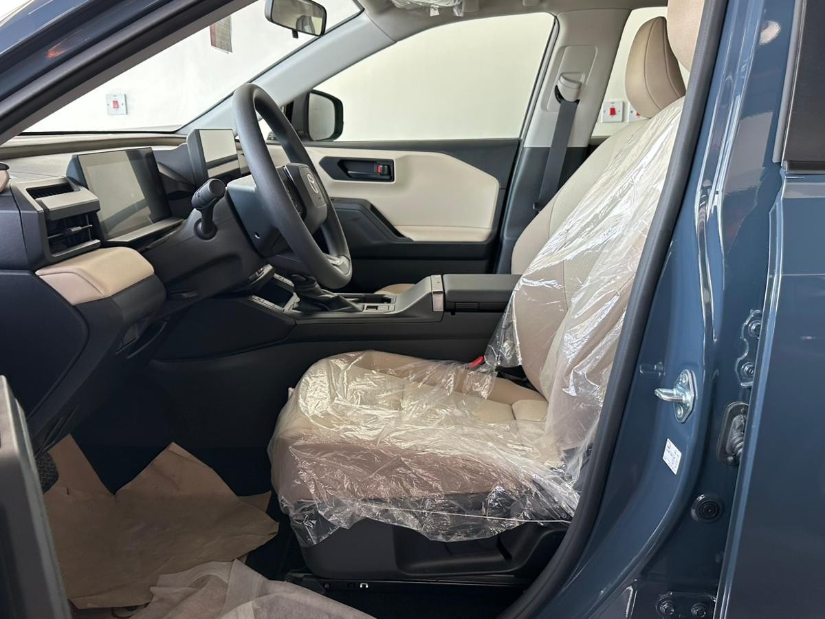 Toyota RAV4 LE HYBRID 2026 - Image 3