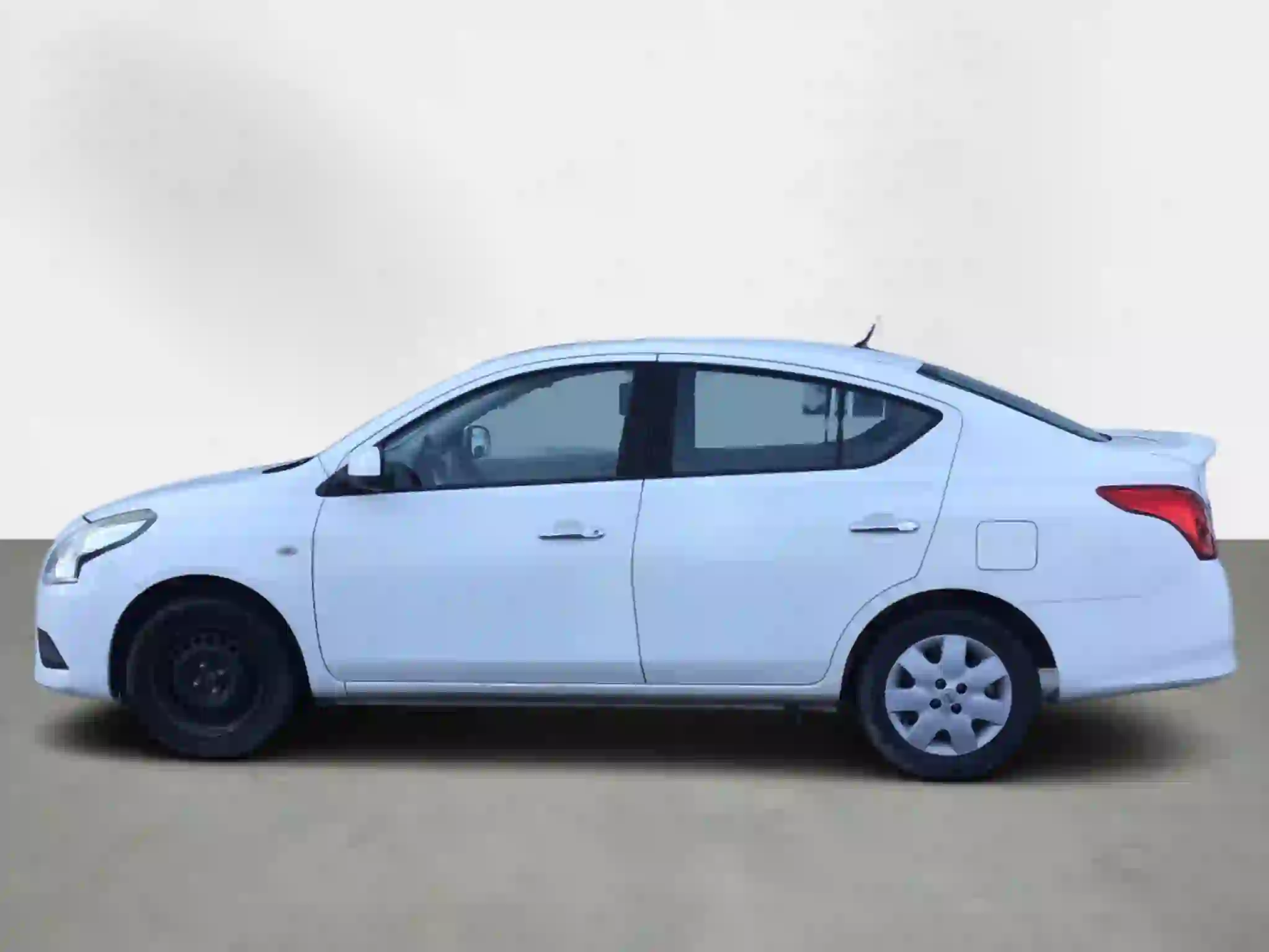 Nissan Sunny 2023 - Image 4
