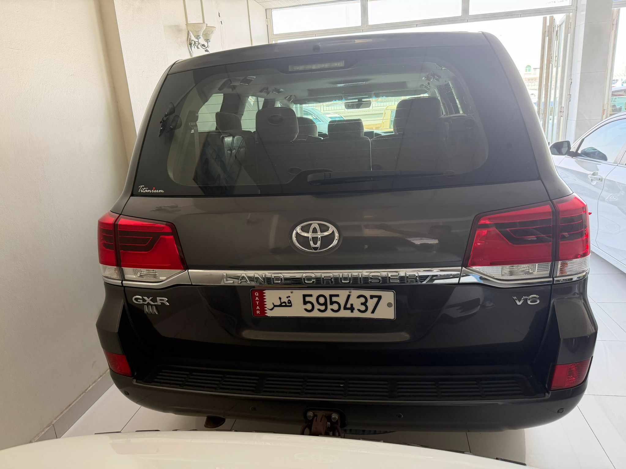 Toyota Land Cruiser GXR v6 2017 - Image 3
