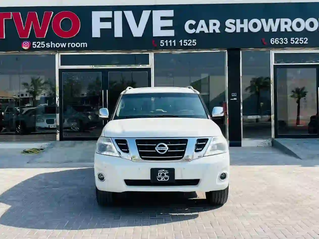 Nissan Patrol  Platinum 2014 - Image 2