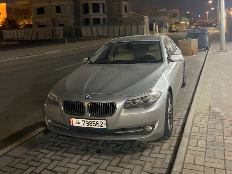 BMW 5-Series 520 i 2012 - Image 2