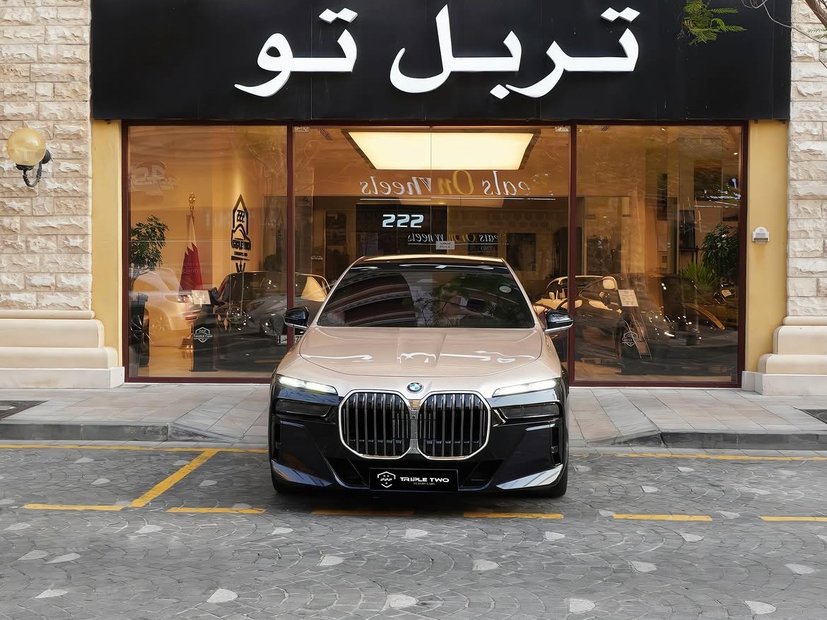 BMW 7-Series 740 i 2023