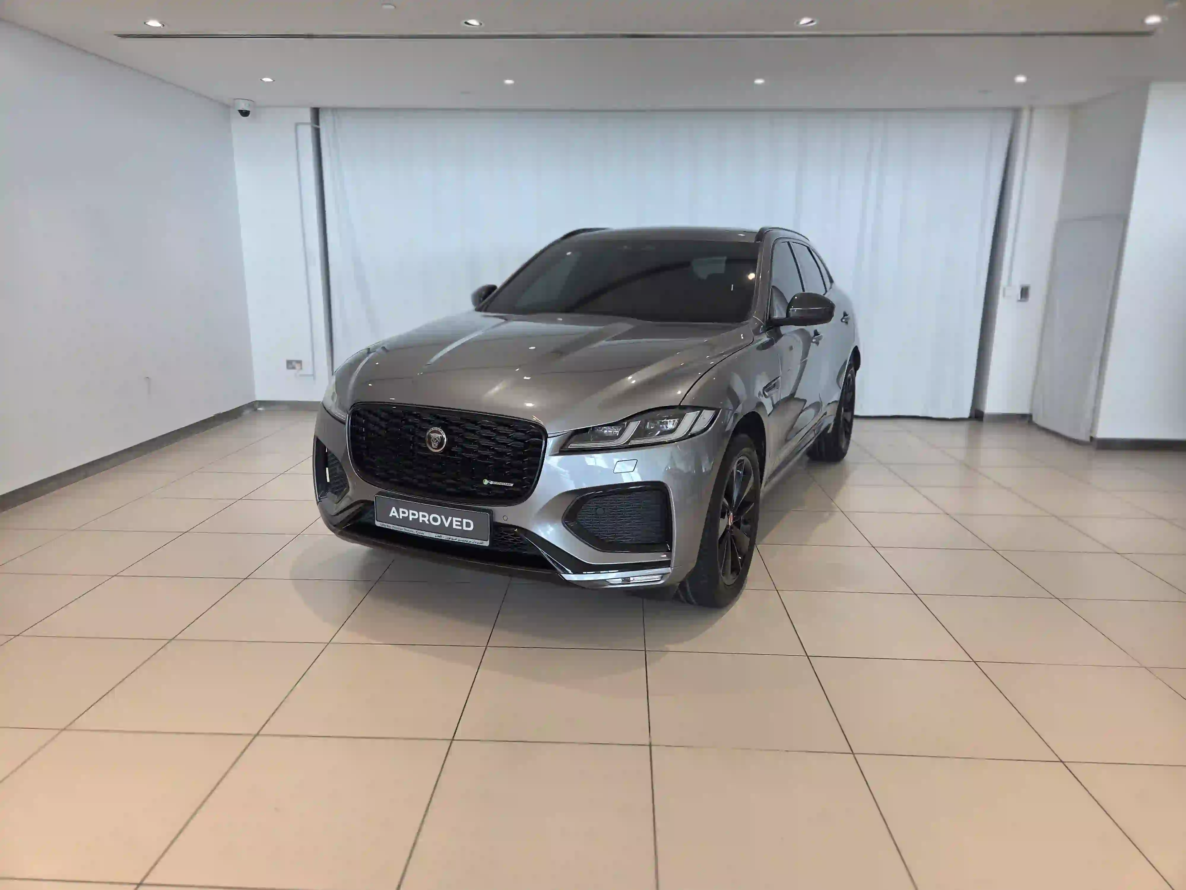 Jaguar F-PACE 2.0 i4 R-Dynamic SE 2023