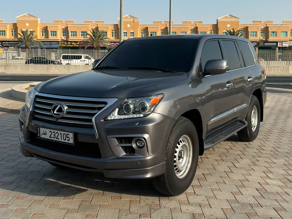 Lexus LX 570 S 2013 - Image 3