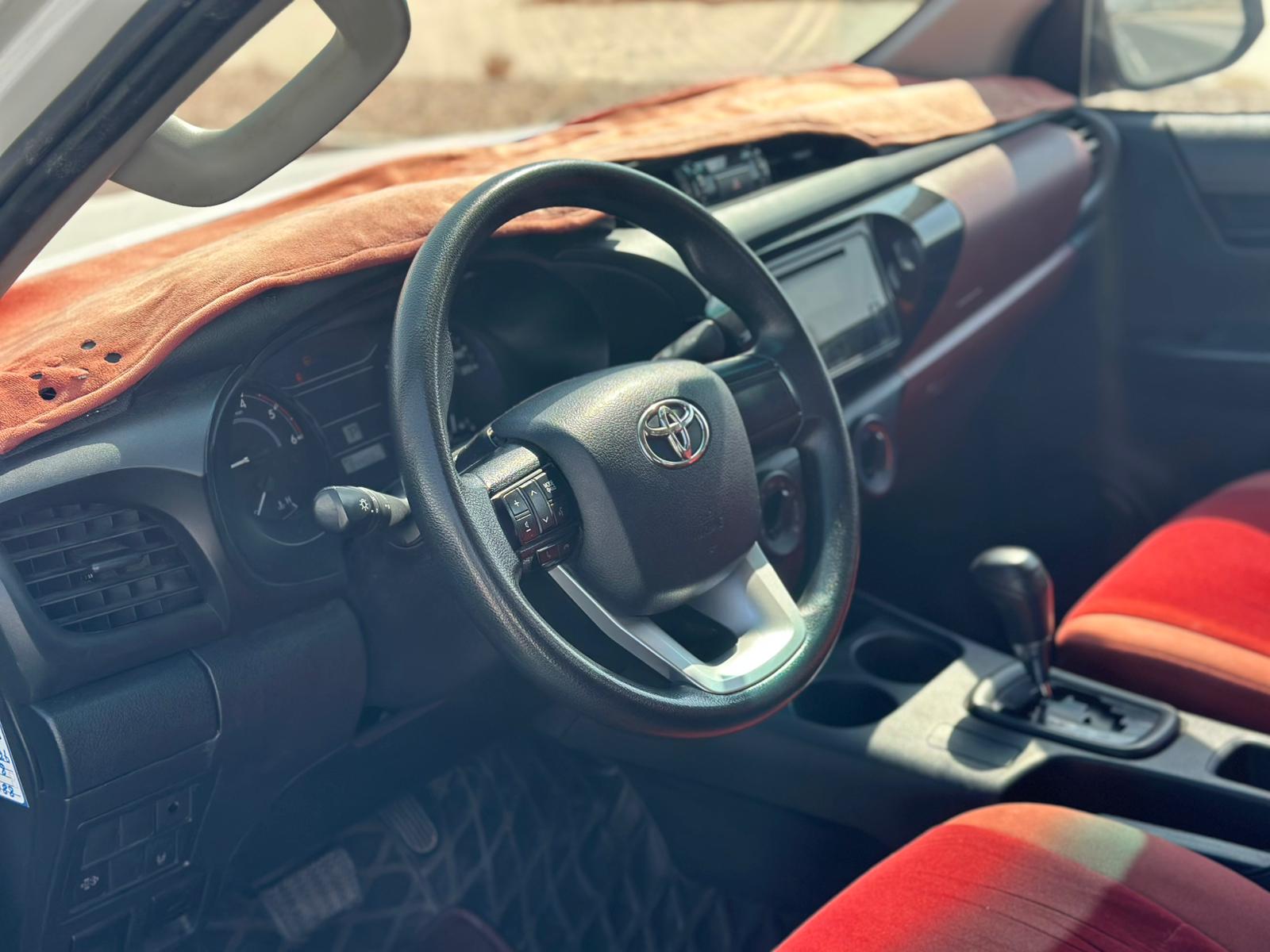 Toyota Hilux 4WD Diesel  2023 - Image 2