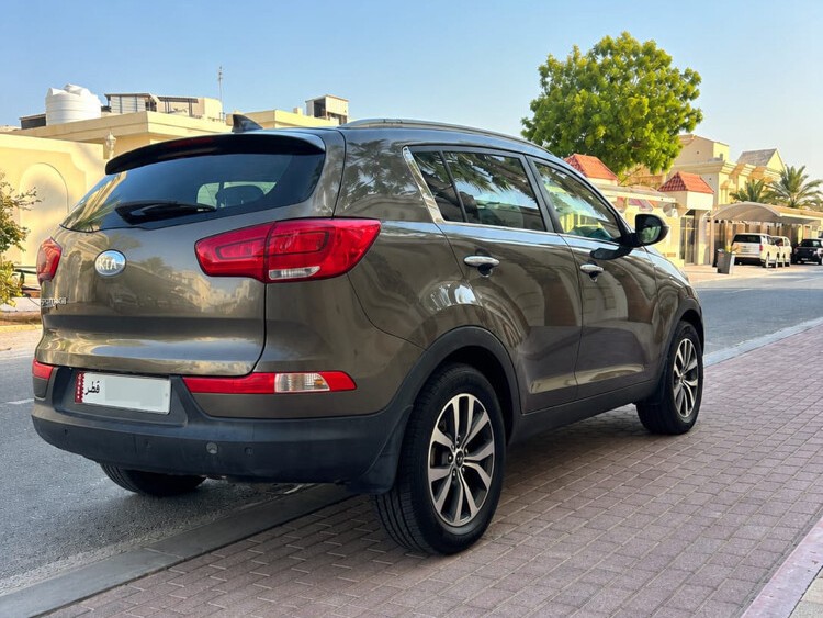 Kia Sportage 2.0L turbo 2015 - Image 4